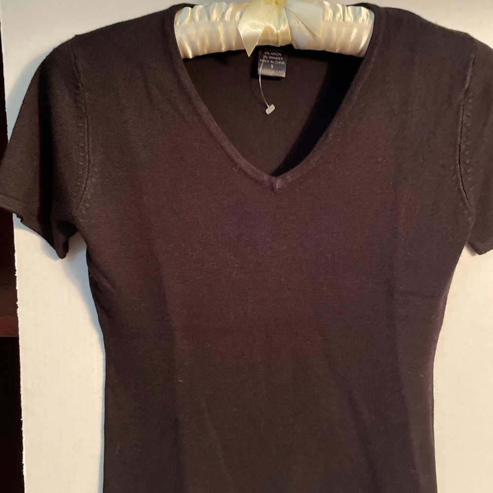 SALE !!!! Powder blu Small short sleeve top in black.